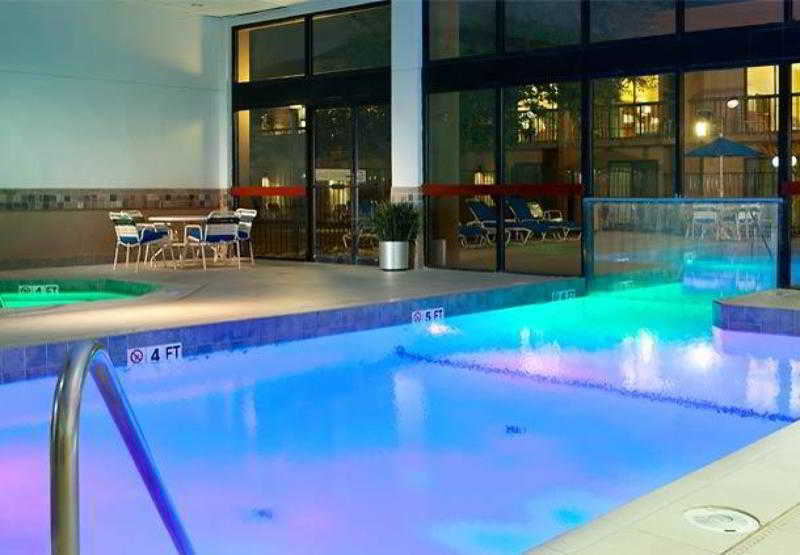 Courtyard By Marriott Dallas Arlington Entertainment District Exterior foto
