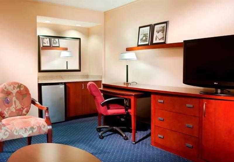 Courtyard By Marriott Dallas Arlington Entertainment District Quarto foto