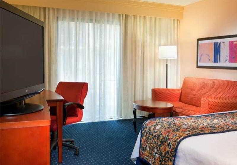 Courtyard By Marriott Dallas Arlington Entertainment District Quarto foto